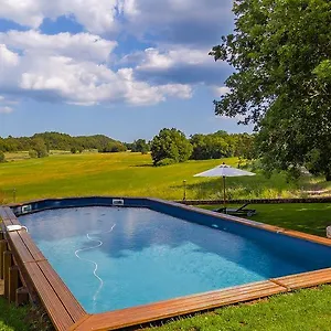  Bed & Breakfast La Tour D'enguernes Frankrijk